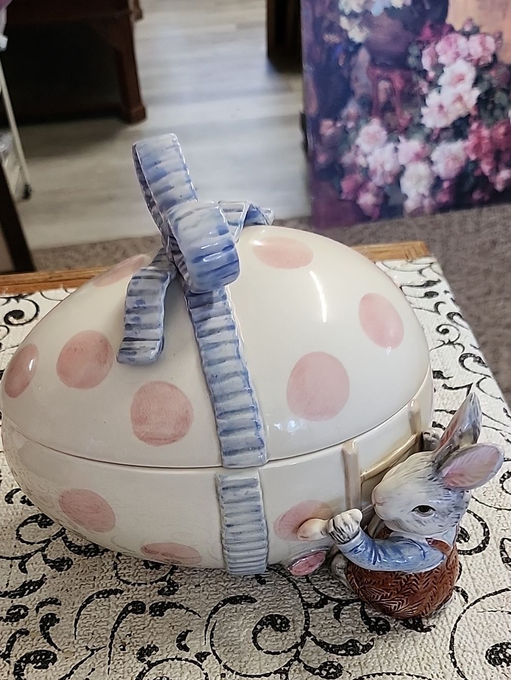 1990 Fitz and Floyd Decorative Ceramic Bunny Egg